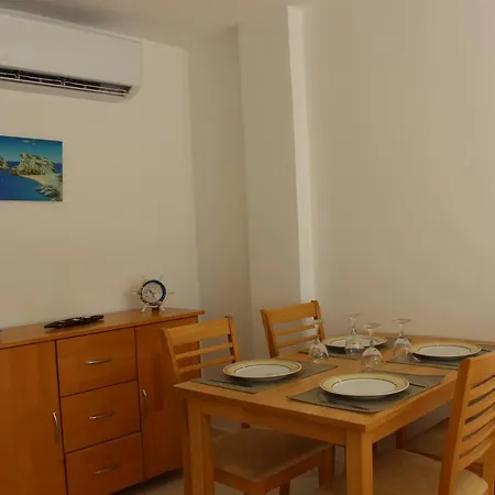 Regina Gardens 002 بافوس